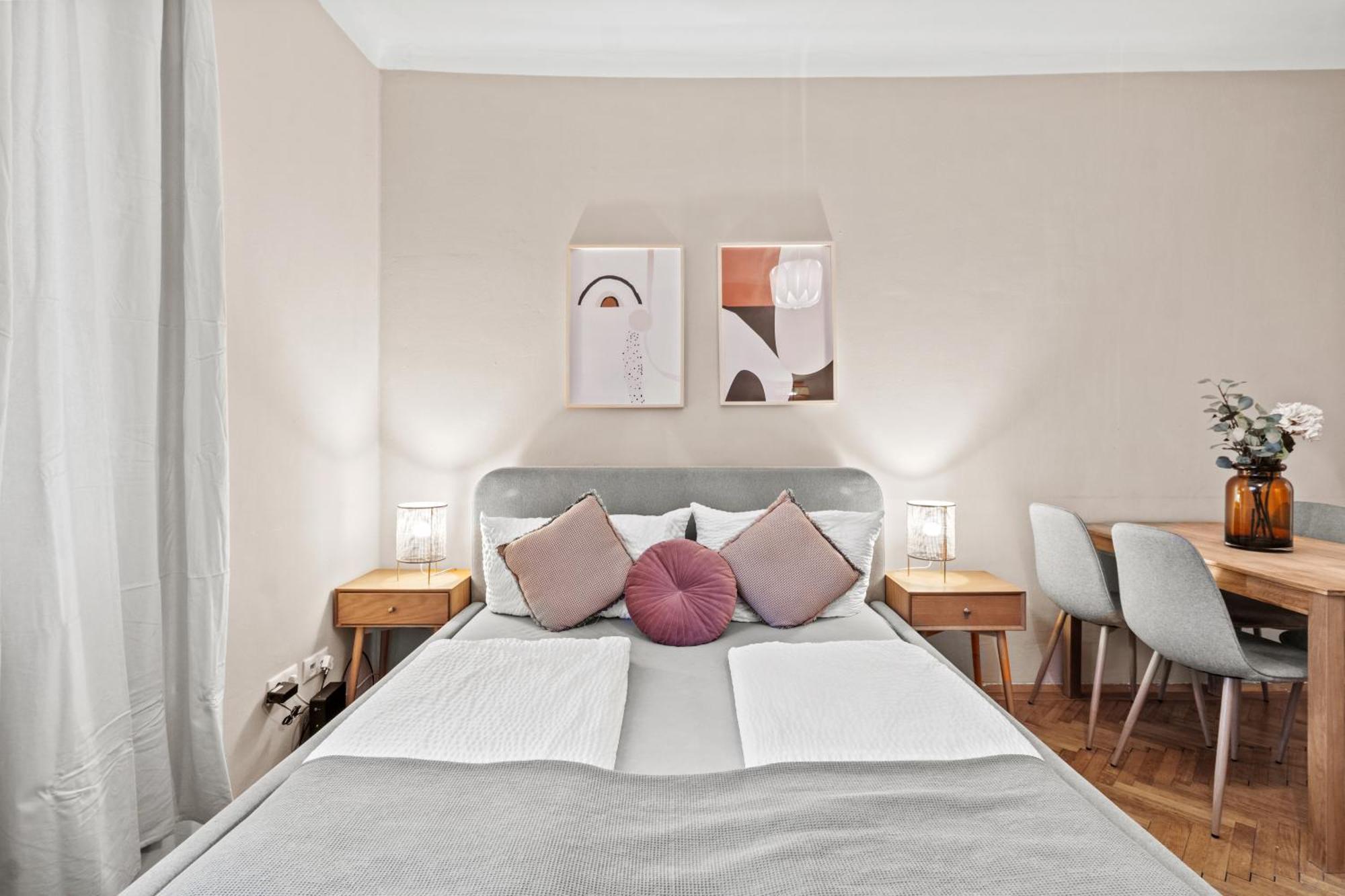 Modern Apartment, 3 Min To "U3 Neubaugasse" Виена Екстериор снимка