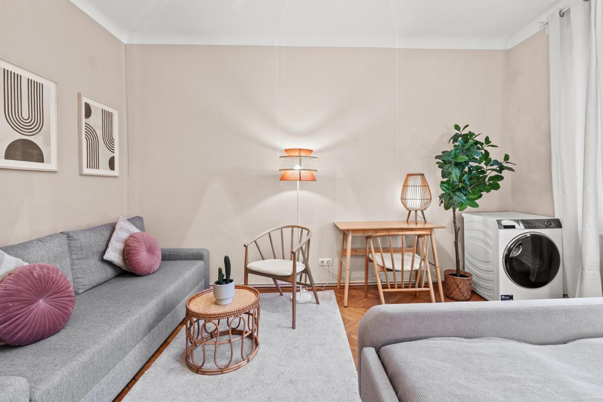 Modern Apartment, 3 Min To "U3 Neubaugasse" Виена Екстериор снимка