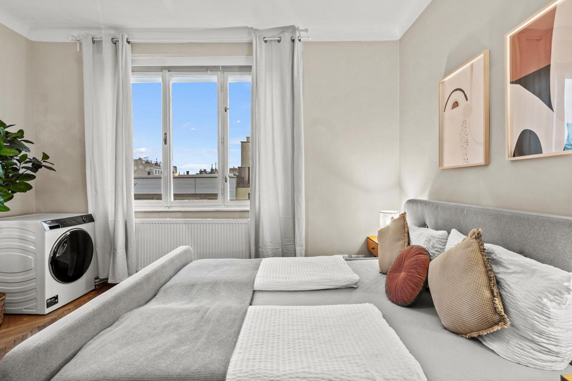 Modern Apartment, 3 Min To "U3 Neubaugasse" Виена Екстериор снимка
